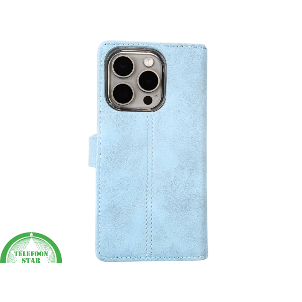 Lichtblauw Bookcase Hoesje iPhone 15 Pro &ndash; Fris &amp; Functioneel | Telefoonstar.nl – foto 3
