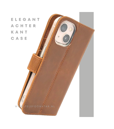 Bruin Bookcase Hoesje iPhone 13 / 14 &ndash; Vintage Leren Look met Bandje | &euro;14,95