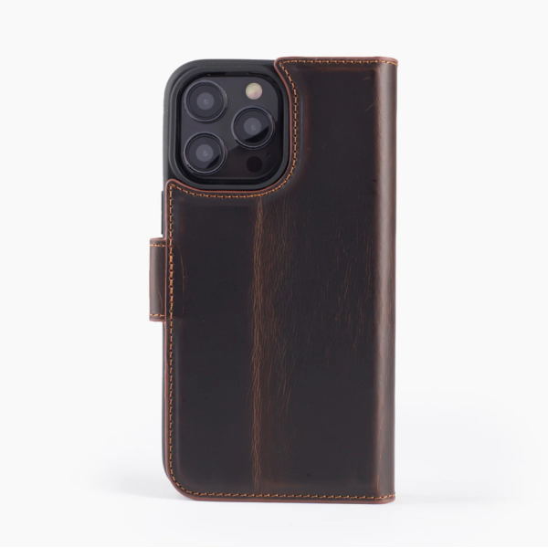 iPhone 15 Plus 2 in 1 Bookcase | 100% Leer | Ruimte voor drie pasjes | Bruin – foto 2