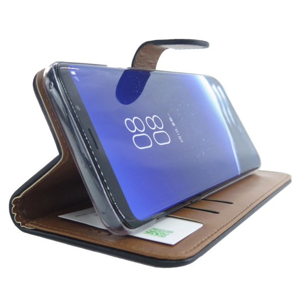 Celly Flipcover iPhone 13 Zwart – foto 4